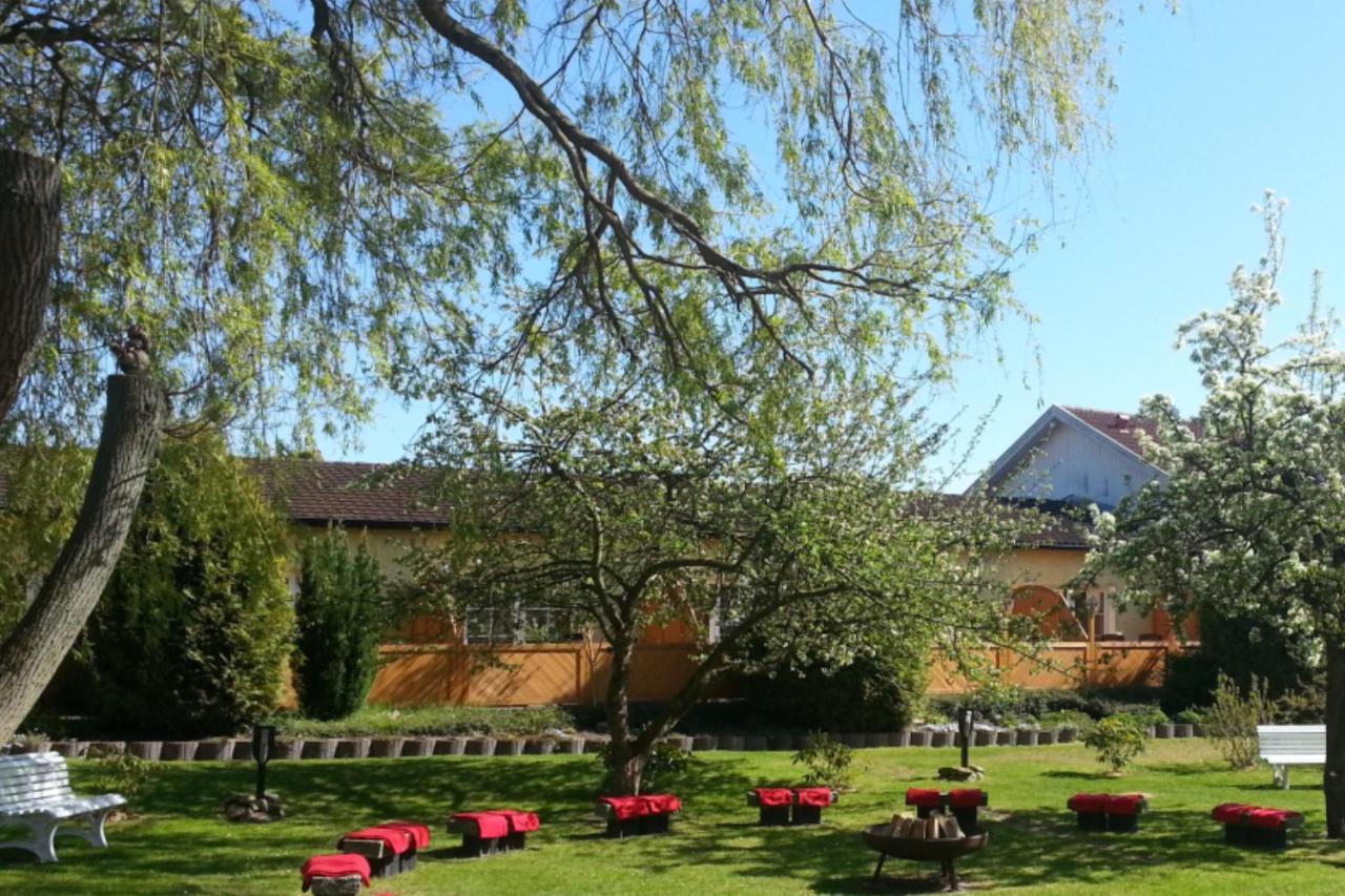 Ostsee-Rittergut-Ruegen Mit Binzhotel & Ordenskapelle & Romantikgut Zewnętrze zdjęcie